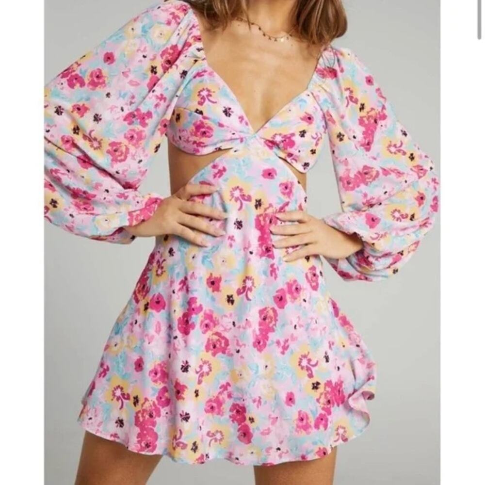 Showpo Frederica Long Sleeve Floral Pink Mini Dress Size US 6 NWT Garden Party
